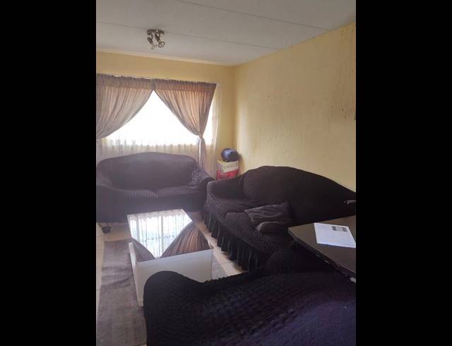 2 BEDROOM APARTMENT FOR SALE IN ORMONDE VIEW